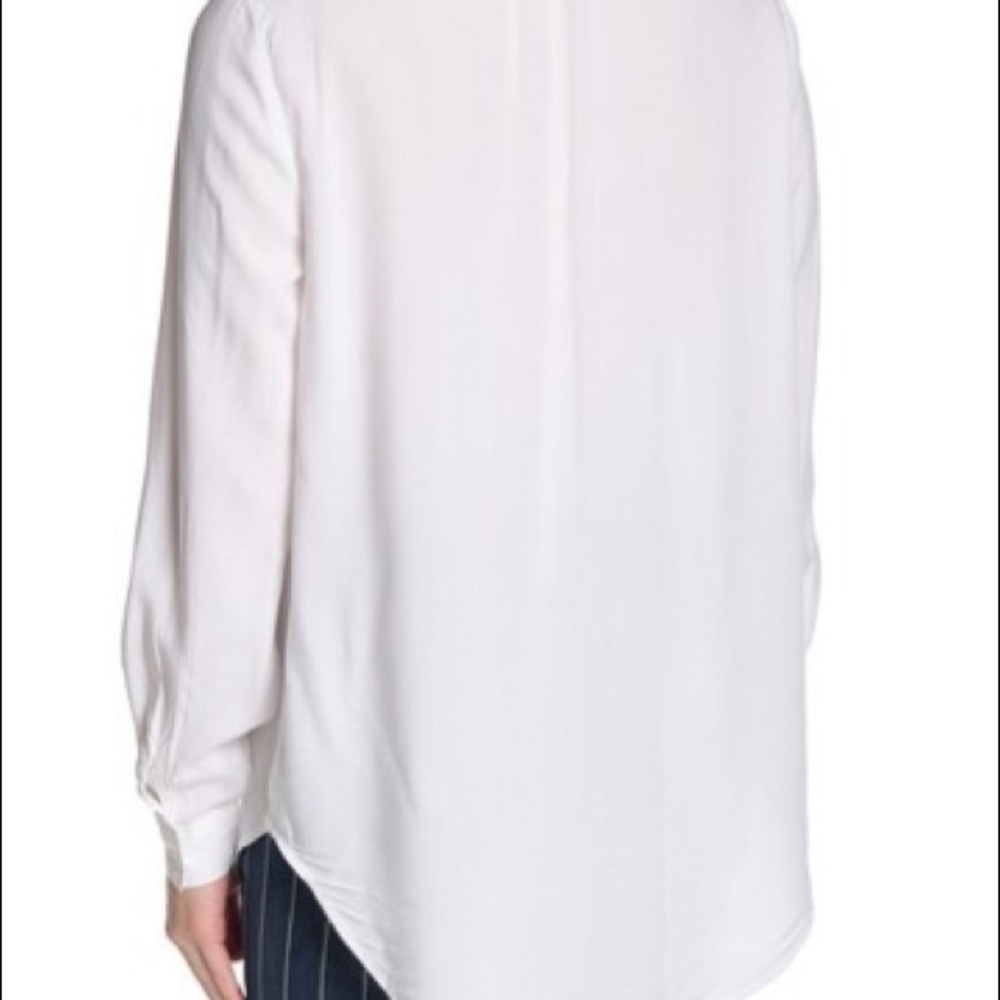 Beachlunchlounge White Bee Split Neck Blouse - image 4